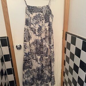 H & M Summer Dress Gorgeous pattern + quality looks high end designer L Stylish